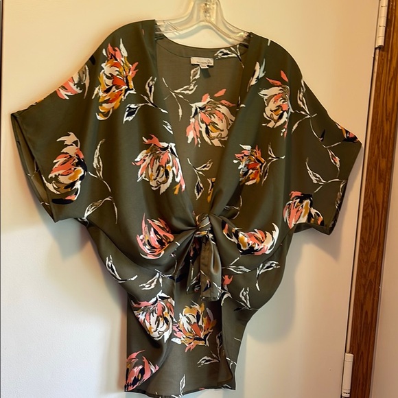 Allison Joy Tops - Allison Joy Kimono size Small
